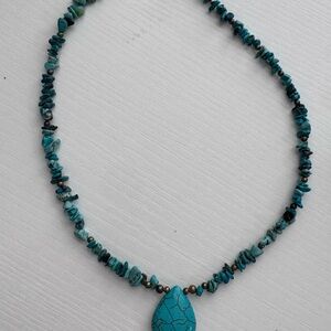 Vintage Turquoise Chip Necklace with Teardrop Pendant - Blue